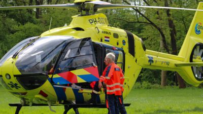 Lifeliner4 ingezet voor een ongeval op de Amkemaheerd in Beijum