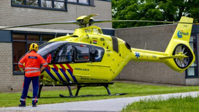 Lifeliner4 net na een helikopter wissel direct op inzet in Groningen